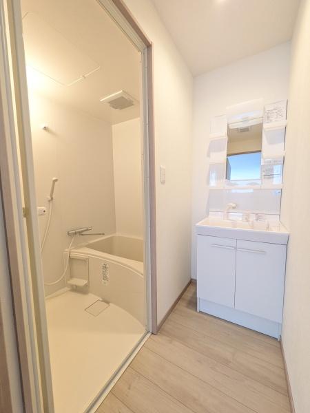 足立区鹿浜３丁目のマンション