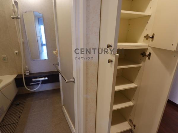 新百合ヶ丘パークハウス三番街(収納)