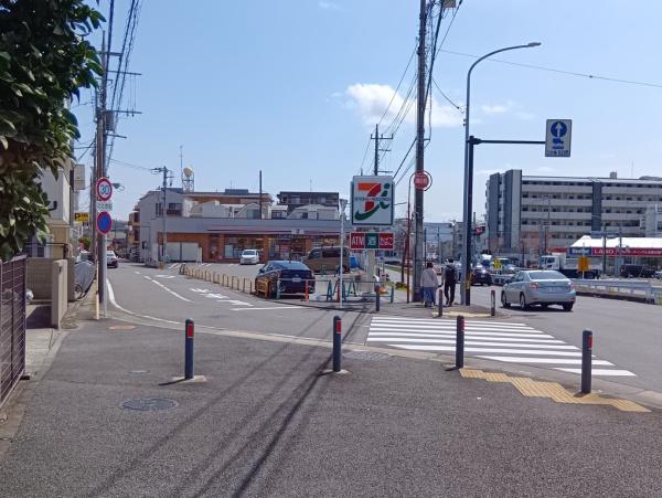 横浜市青葉区美しが丘5丁目のマンション(セブンイレブン)