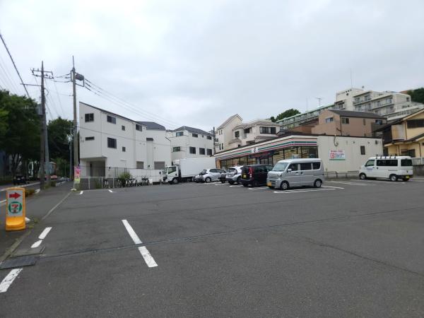川崎市宮前区南平台のマンション(セブンイレブン川崎平4丁目店)