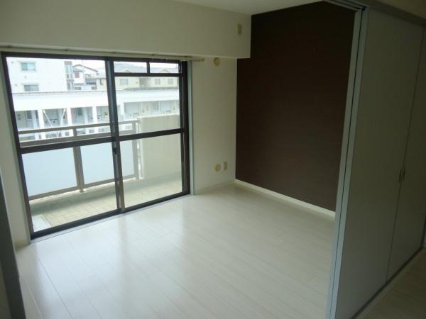 あざみ野 あざみ野4丁目マンション サーラあざみ野(洋室)