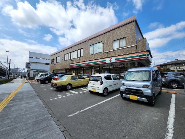 たまプラーザ　新石川3丁目マンション　田園ドミール(セブンイレブン横浜新石川店)
