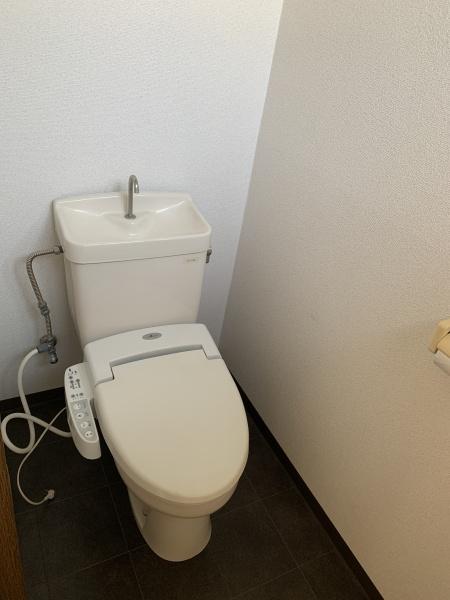 鈴木貨店舗