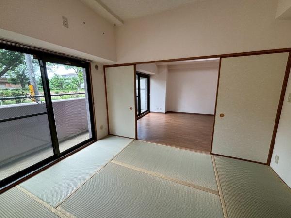 グランディス新八柱