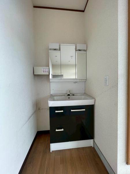 稲生貸店舗