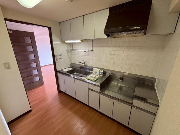 グランディス新八柱