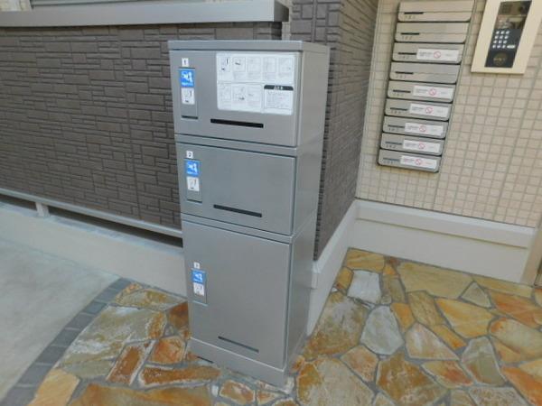 コンフォート　リリィ