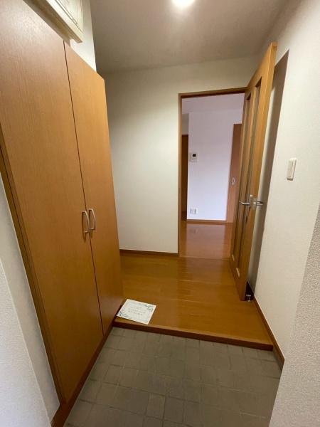 グランド・カオル2(玄関)