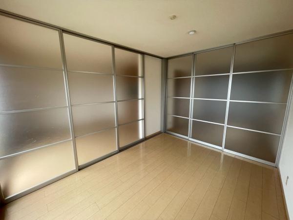 コスモヒルズ
