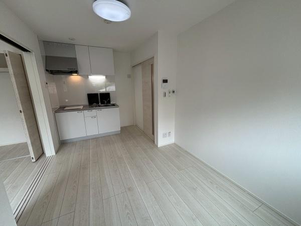 Y-House