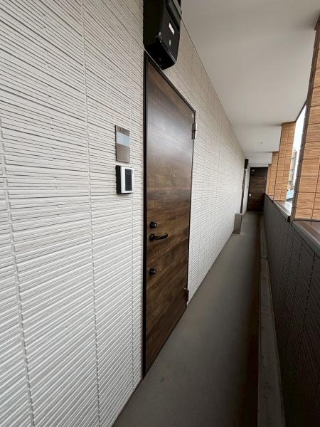Y-House