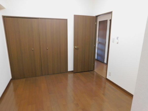 グランディス新八柱