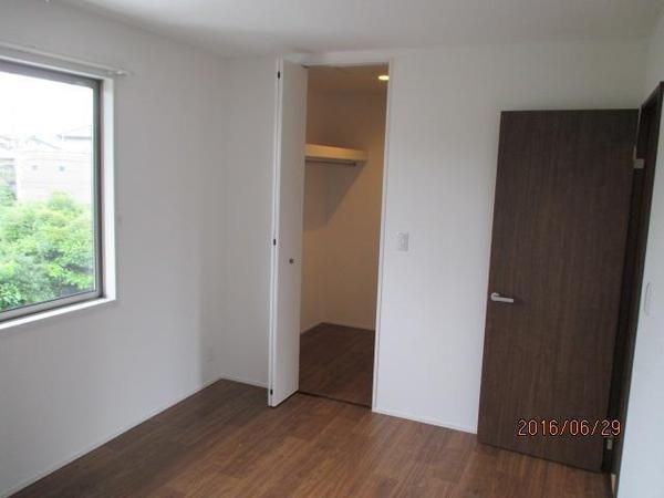 八ヶ崎戸建貸家