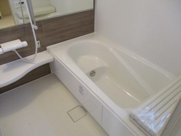 松戸市秋山のアパート