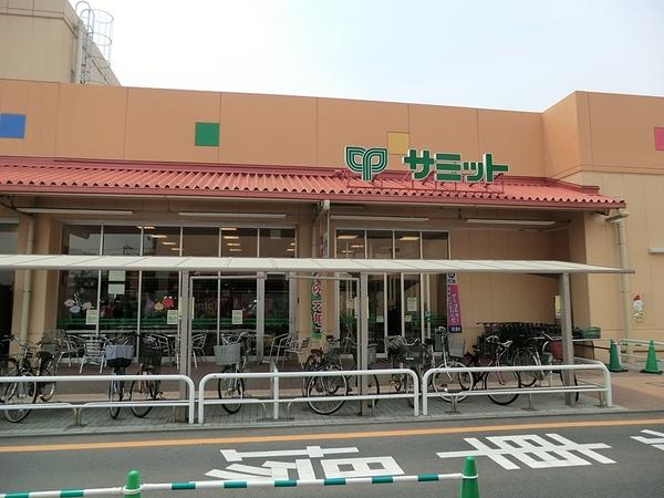 パインツリーコート(サミットストア松戸新田店)