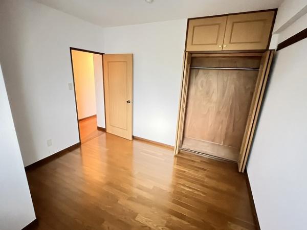 パインツリーコート