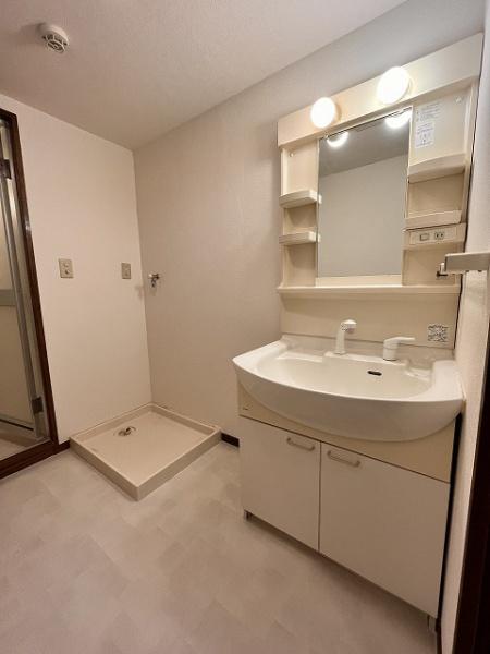 パインツリーコート