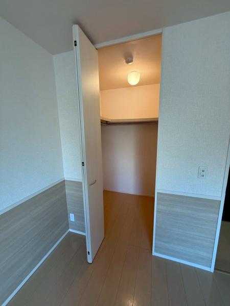 松戸市高塚新田のアパート