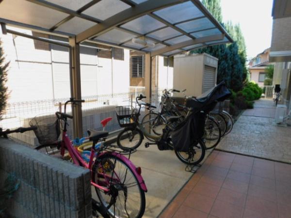 松戸市秋山３丁目のアパート