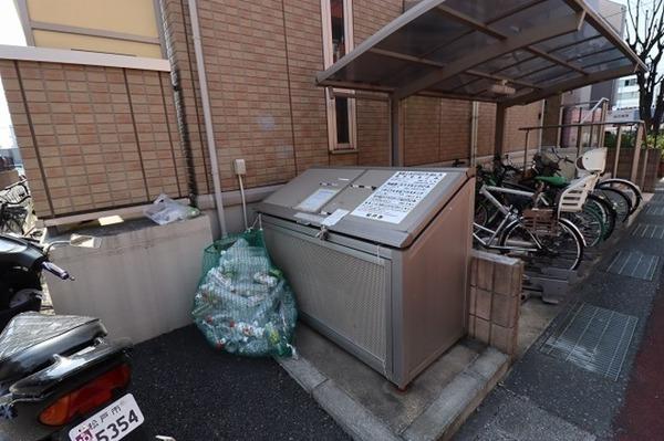 松戸市中根長津町のアパート