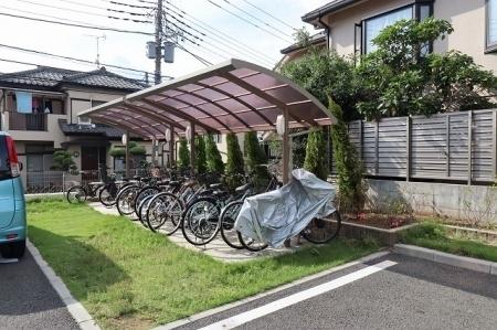 パインヒルズ胡録台