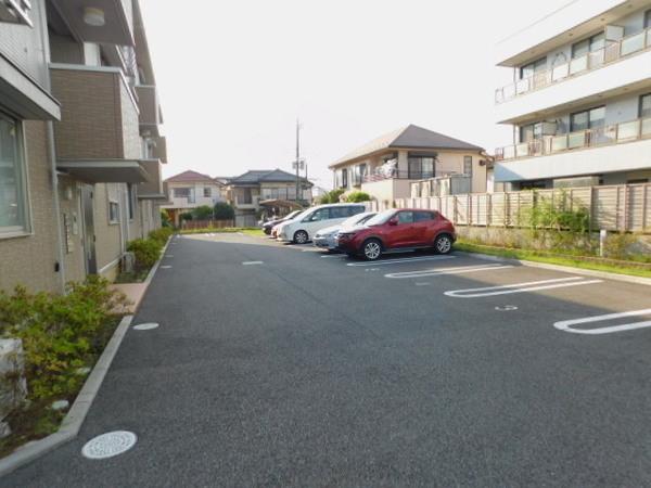 パインヒルズ胡録台