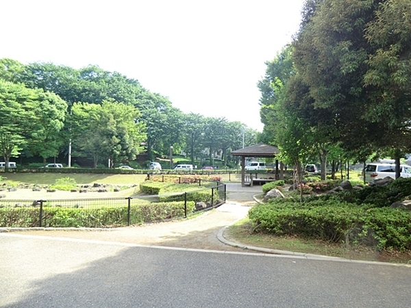 ロイヤルグレース道(柿ノ木台公園)