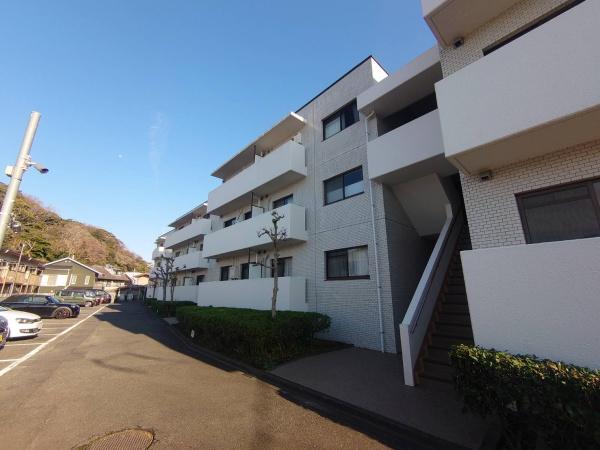 三浦郡葉山町堀内のマンション