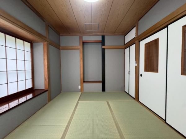 あきる野市草花の貸家