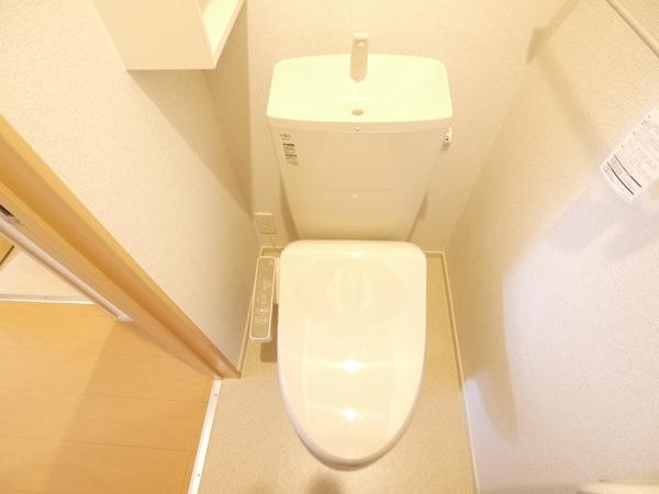 ヴィラ宮の前