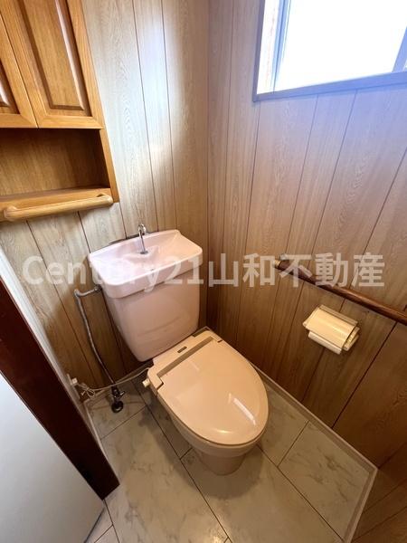 篠町馬堀向端貸家