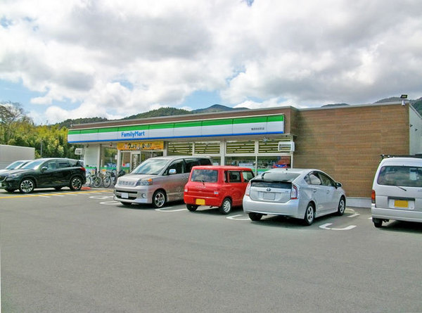 本梅町中野堀釜貸家(ファミリーマート亀岡宮前町店)