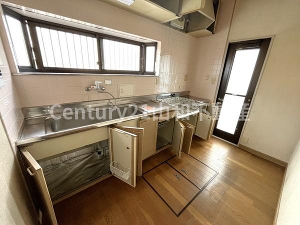 篠町森向坂貸家