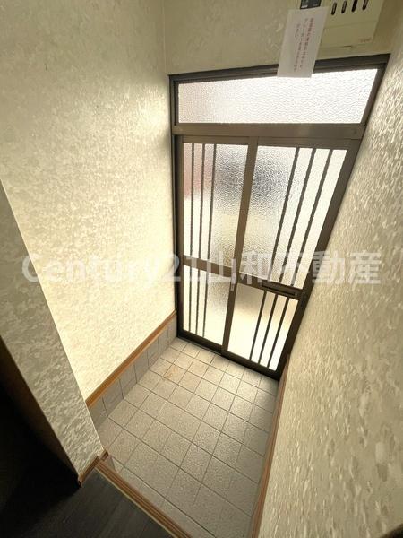 篠町野条下川貸家