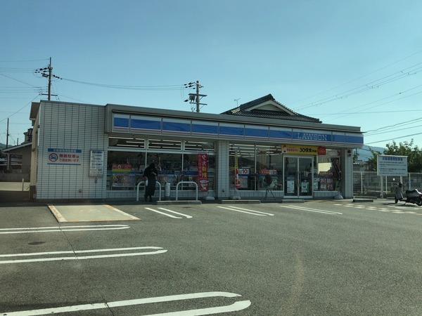亀岡市篠町柏原中又のマンション(ローソン亀岡馬堀店)