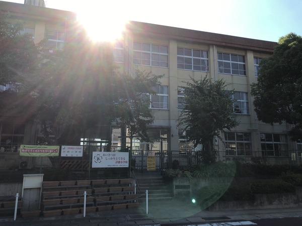 亀岡市篠町柏原中又のマンション(亀岡市立詳徳小学校)