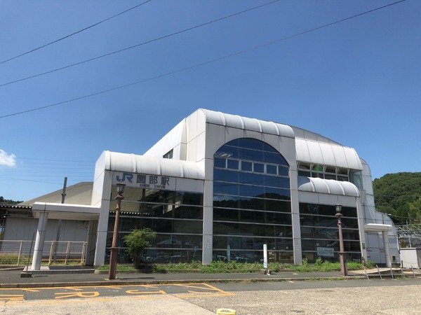 セントフィオーレ園部　南棟〔E号室〕(園部駅(JR山陰本線))