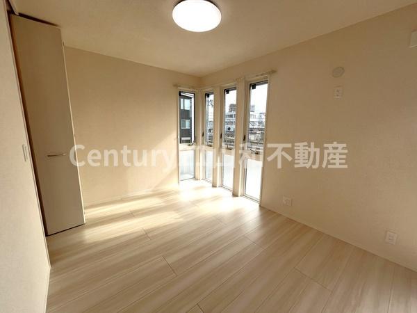 マロード亀岡駅北(洋室)