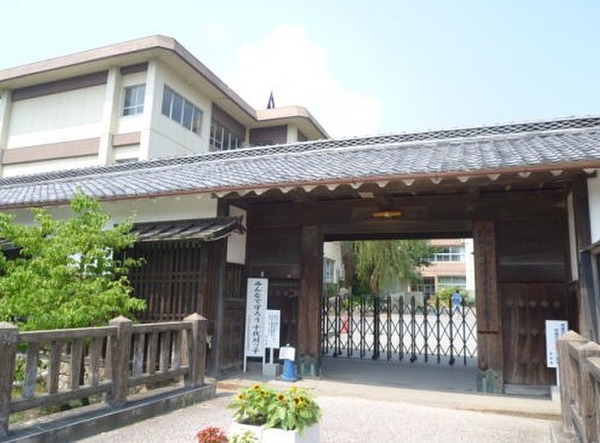 エーデルハイム千代川Ｂ棟(亀岡市立千代川小学校)