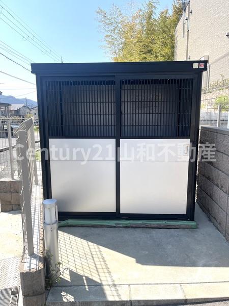 亀岡市篠町篠下西山のアパート