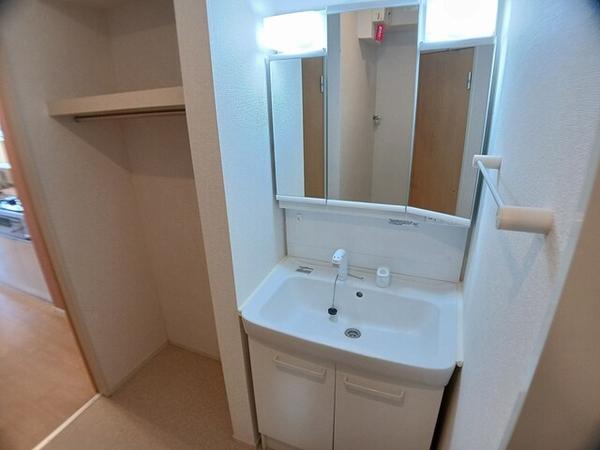 南丹市八木町八木のアパート