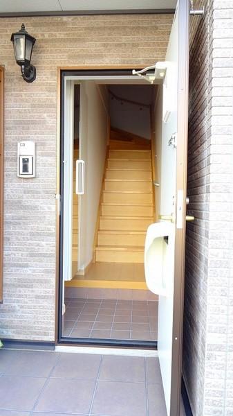 南丹市園部町内林町のアパート