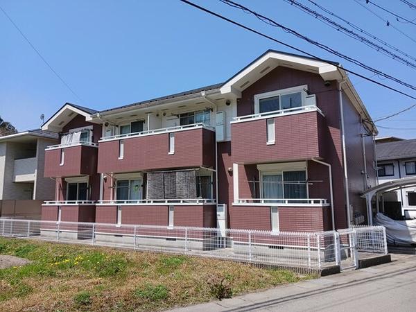 南丹市園部町小山東町のアパート