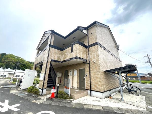 南丹市園部町内林町３号のアパート