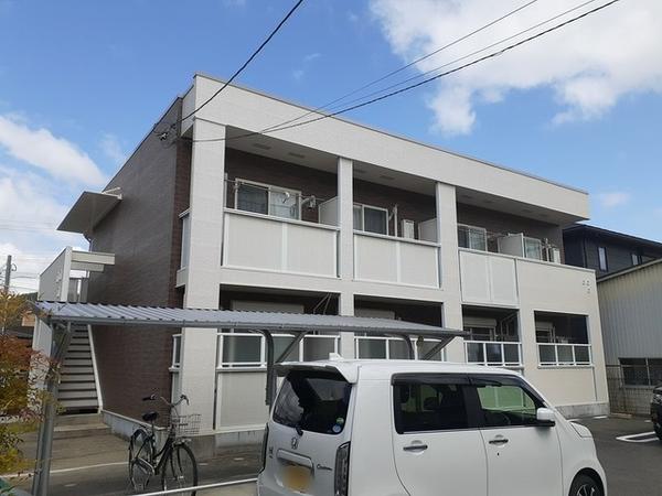 亀岡市大井町並河１丁目のアパート