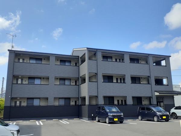 亀岡市大井町並河１丁目のアパート