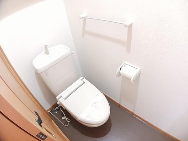 南丹市園部町内林町のアパート