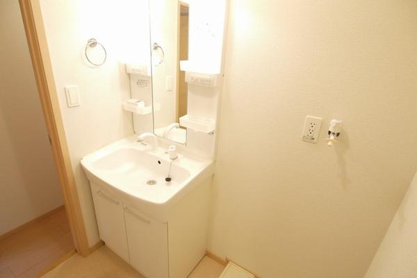 亀岡市千代川町小林のアパート