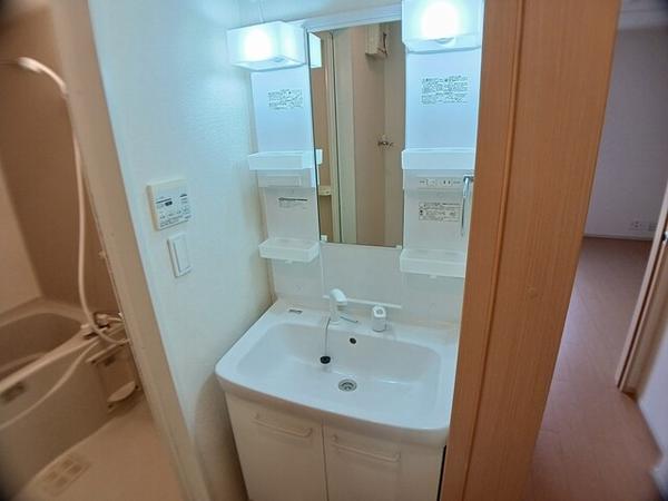 南丹市八木町八木のアパート