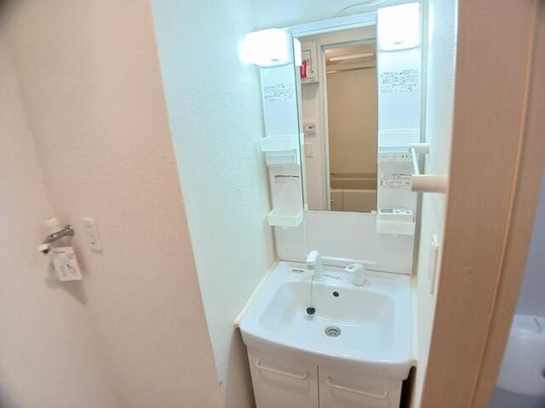亀岡市篠町篠のアパート